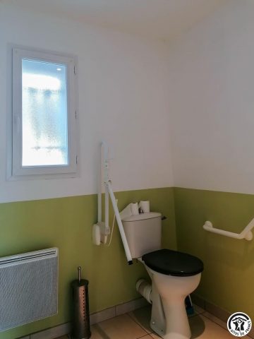 31G101082-5bcb6e2c539a44c2b125a3d5dcce8bed