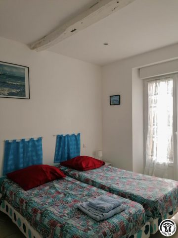 31G101082-c3cee29ab2094384a6608b074e55dfbc