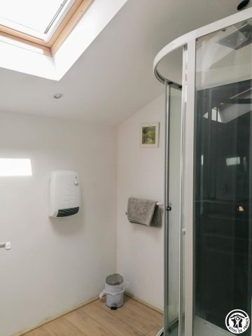 31G101082-ecc0b43e99524b1f85b0f1a7f39e992e