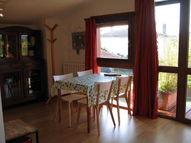 31G101092-4245aa9e4fb145f390903bb53b831a28