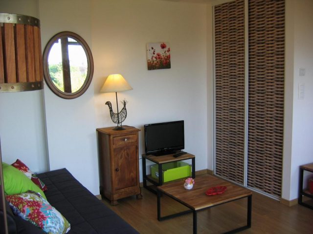 31G101092-43694d5f39c944b4ba9eff9c7c767d80