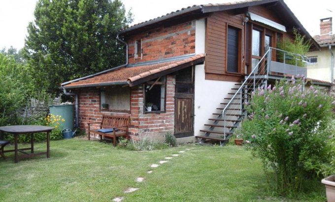 31G101092-d19eac7c335e484f8bab22e431207ce8