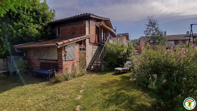 31G101092-fe5980e74cc441a188ffa272270bf2f4