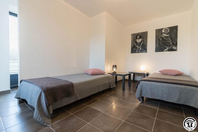 31G101100-0a27498ff6654741a9869889139abace