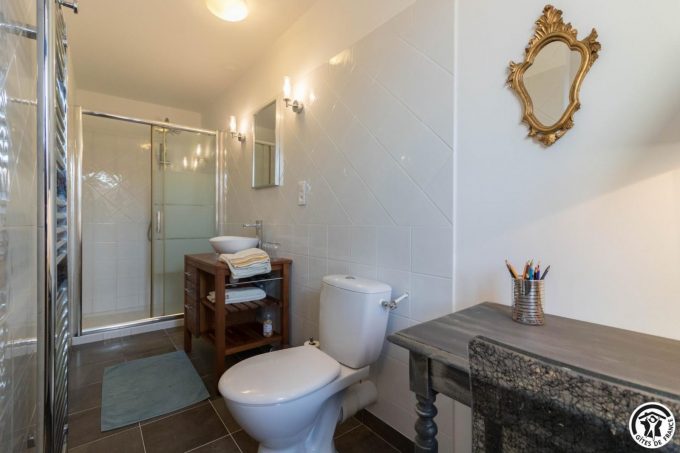 31G101100-28ad76693fb041ee936ba0fb95b7e101