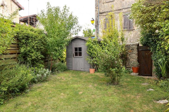 31G101100-2afa7cbce3644e4292c06e3d9096b2ea