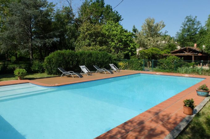 31G101102-7a2afc765aeb43859ae61b4d436df9e6