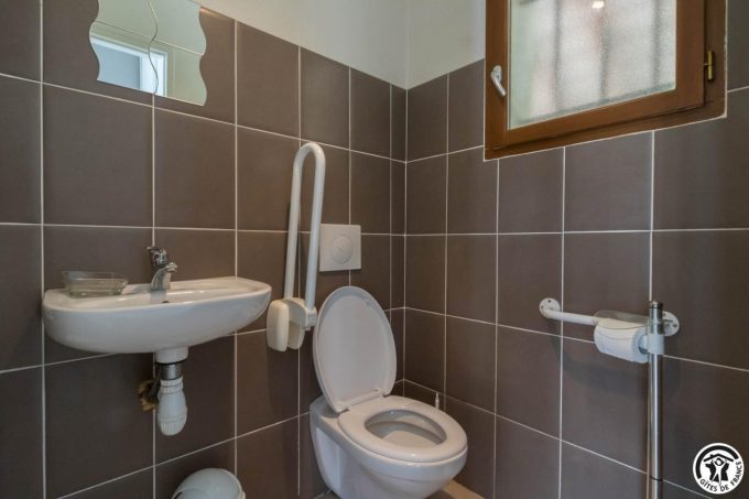 31G101105-688c7a20e24e41ea8ef3c24d8535caa4