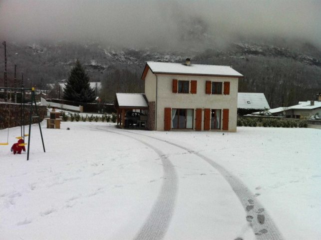 31G101105-b661105ba1714e89b6bfc516da06d651