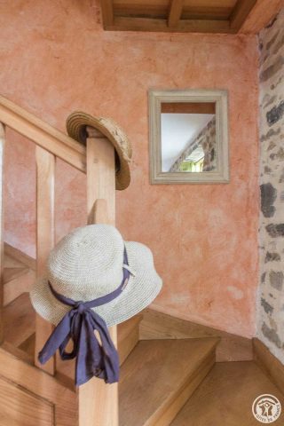 31G101116-1e5fdab605de4aa993fcfcbe13b674e3