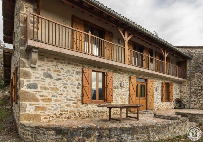 31G101116-2a851eaa233f49a295bda8963962a7ed