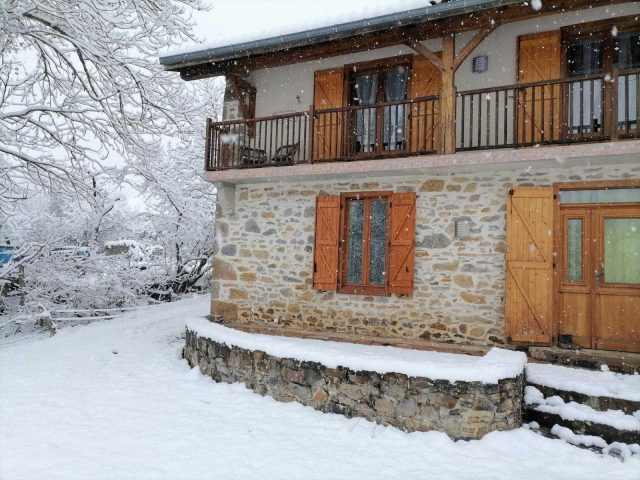 31G101116-4b042a9f0b7c4a9d9dadb7eb3314abea