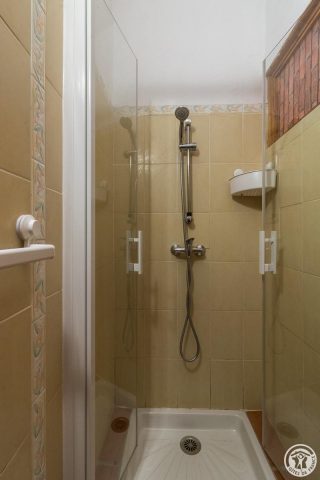 31G101116-6ddf1c3d5d074e0395b0bc232caeadcc