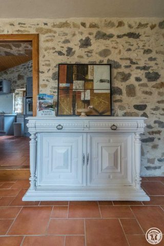 31G101116-872fd235ac7a4e38b4fe15f50f51f756