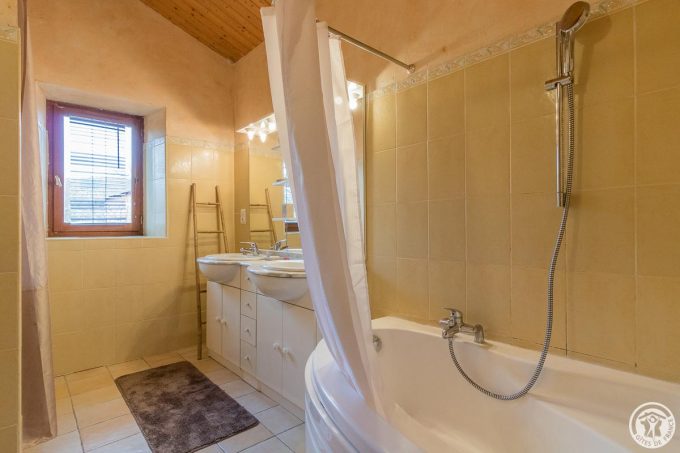 31G101116-db5060dfdf29411bb49ac95d773a3647