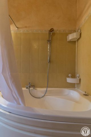 31G101116-dddff02892e14456b3a1a857ec128595