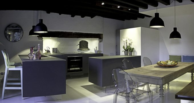 31G101117-0f04dd10b2964699944c76f3fc624d8a