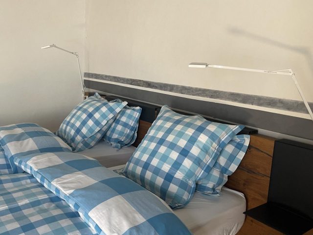 31G101117-2b7a63de65e9479ab57f27a2e74a621c