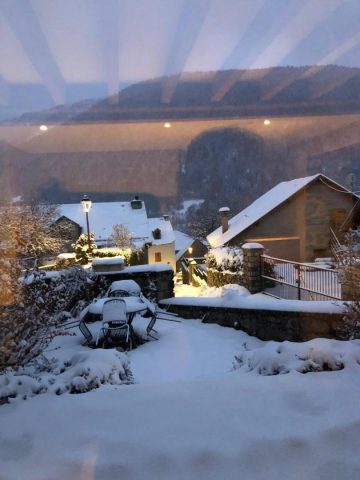 31G101140-1883f94abc134abfb3aeb1691a95244a