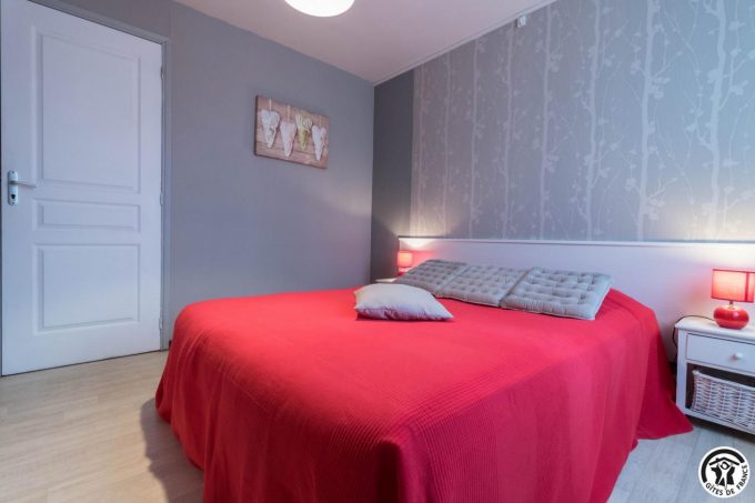 31G101164-1451831ab63b472e910bf5cd60b7fdb9