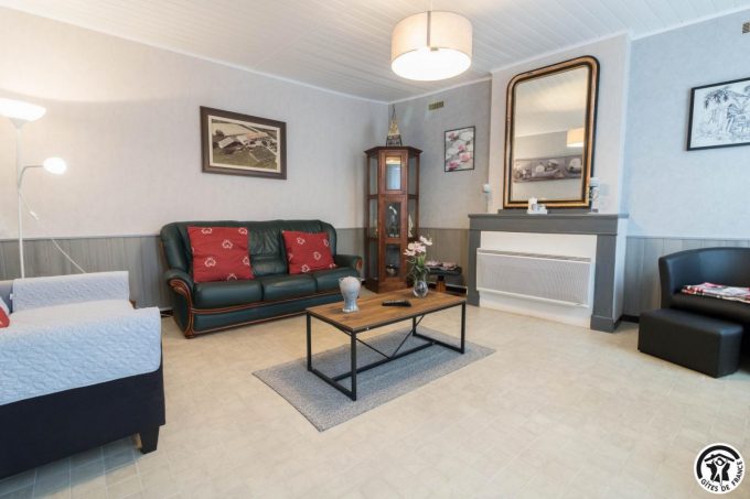 31G101164-b3297ac4778b4ab486e0cd34c684b011