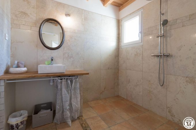 31G101170-ff366f4e3acb4ede94ed087a293a3928