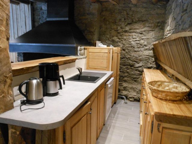 31G101175-d86864c8657744799c8ce5c01596c79d