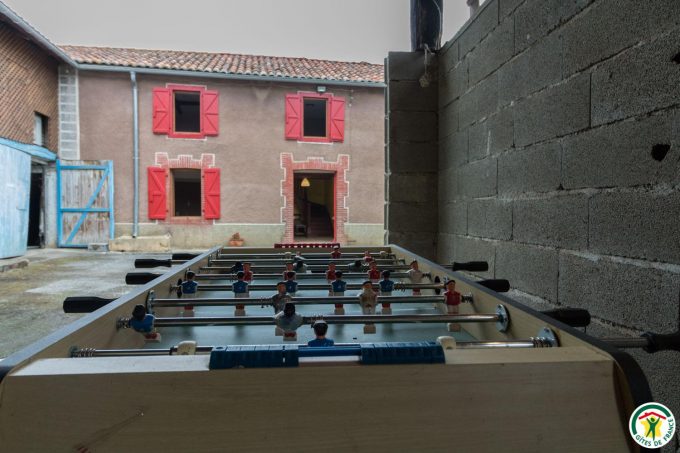 31G101201-14bb791391d244bd81642674c095f1bd