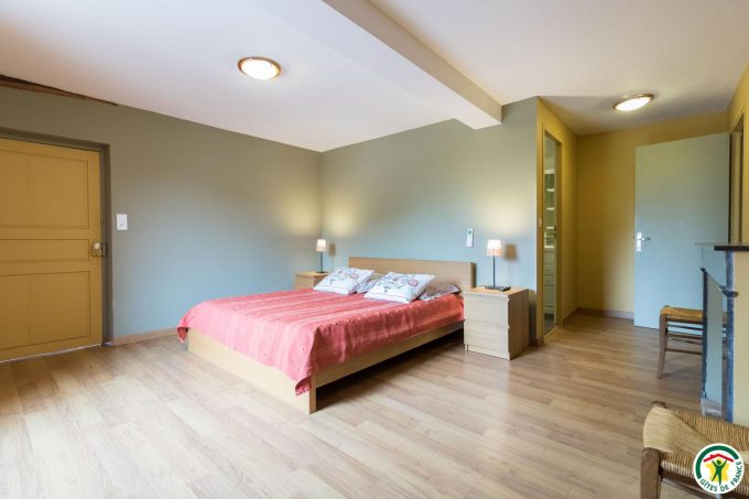 31G101201-4811ed448f644ae28d871808b579cfcd