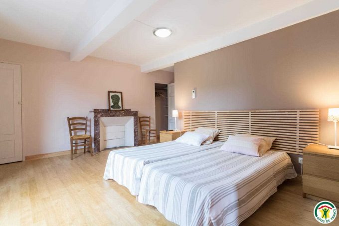 31G101201-489f4fbfedb342ec8acf7b31019e2e83