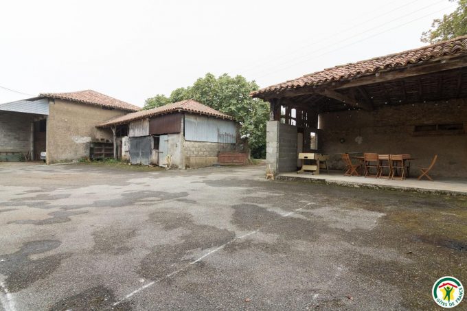 31G101201-4c79ae451aa24f649ae1632d6ea3e274