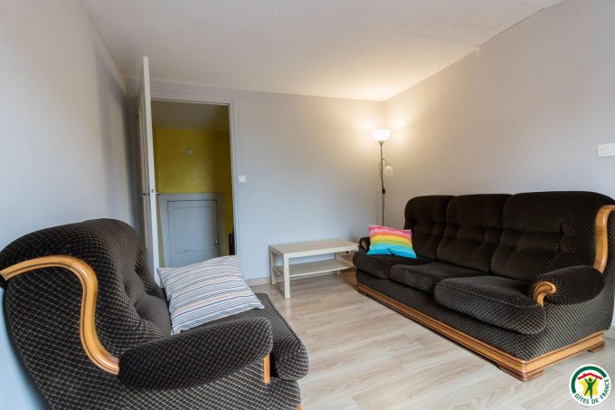 31G101201-674eab0508db454a97b1798e37291694