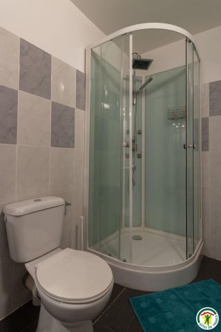 31G101201-9e02c271e6dd4a108d087b8f4379fdfe