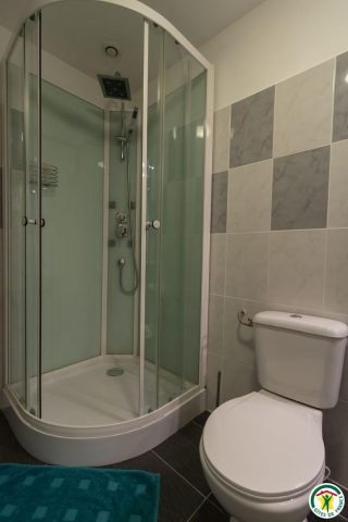 31G101201-e7f4c96784e1496aba36cb64ae5891c0