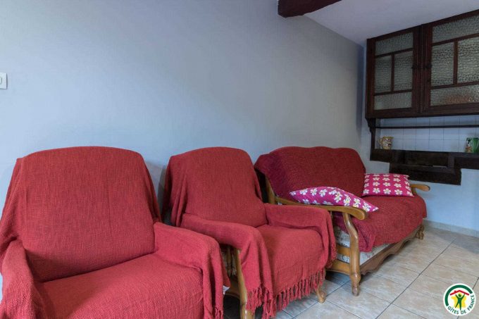 31G101201-f492ff78fbab4febb89d97cbaa24a8af