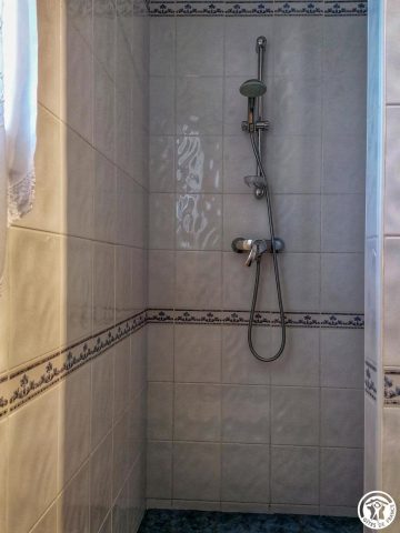 31G101202-1145ae33647f4eca8ca78991bed85f68