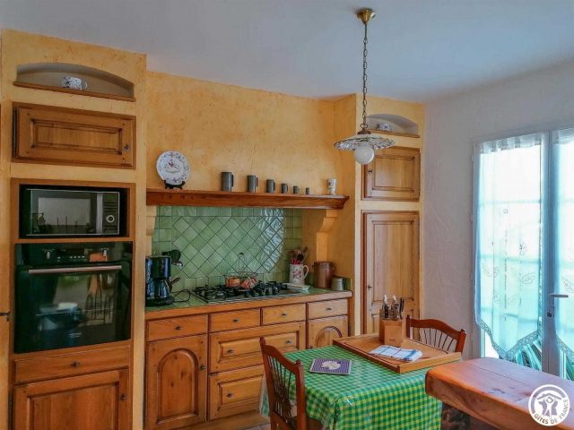 31G101202-9cd3d5f21dae483ab2b6040a407c5a5f