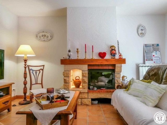 31G101202-c5e7b767359c446397e1ca092c78db0e