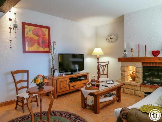 31G101202-ec2e4c46be3042189e8bf7faefb85efb