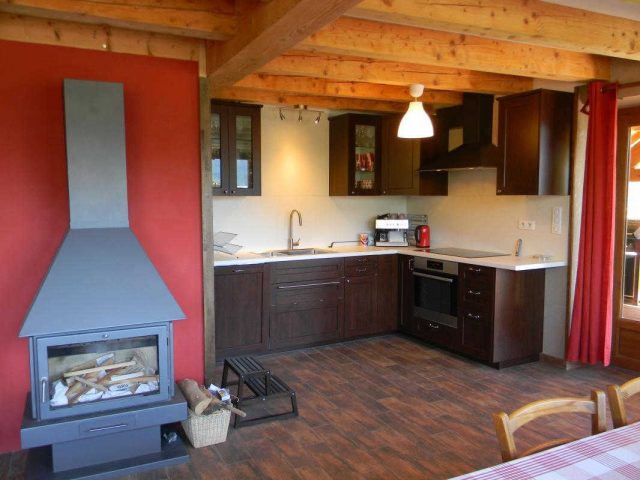 31G101242-130302dae70d4826bc66847678ac41e5