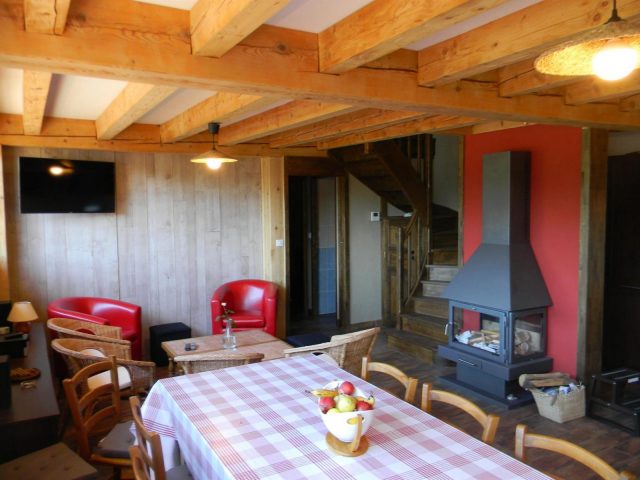 31G101242-a4299cb6f2994f6da141e0a60661b7d7