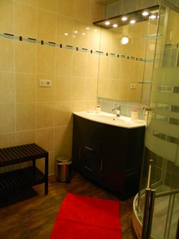 31G101242-c9d981609a3840b4ac6e7003d3181ab6