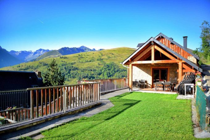 31G101242-e85ff6b336de466c84e1534f75f34047