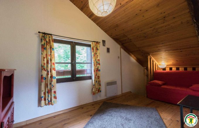 31G101247-544e4d3f586447cbbad3263cb0e4375f