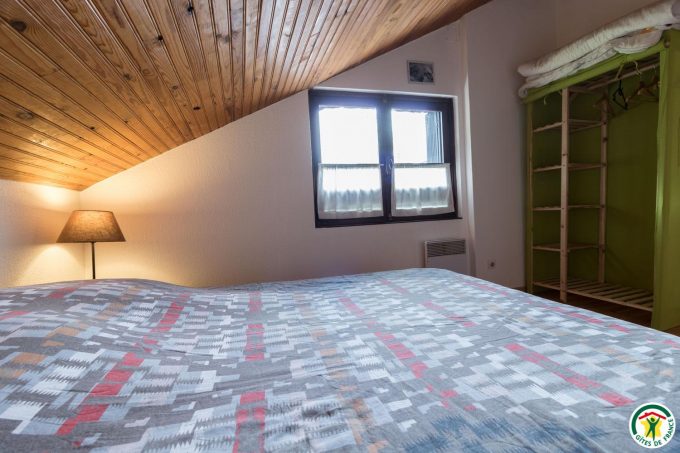 31G101247-e8f2592ad43549638fce2a072a59e7f6