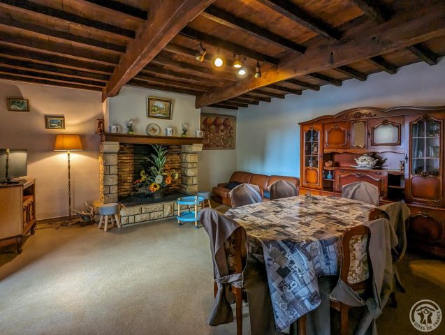 31G101249-072f59d8303846b3b41be732bccb1d7c