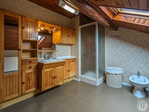 31G101249-1632e6e8b4ec4835890d753963d0518d