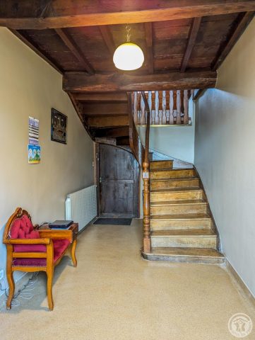 31G101249-cf70b4e1baf846c7a5f9a5543115be1d