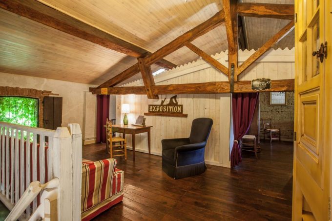 31G101275-0a94b573213f4ae693b5318499f2d7ce