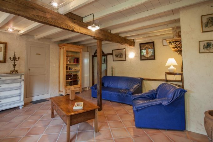 31G101275-fa700c6abb044059be6eba6db92bf049